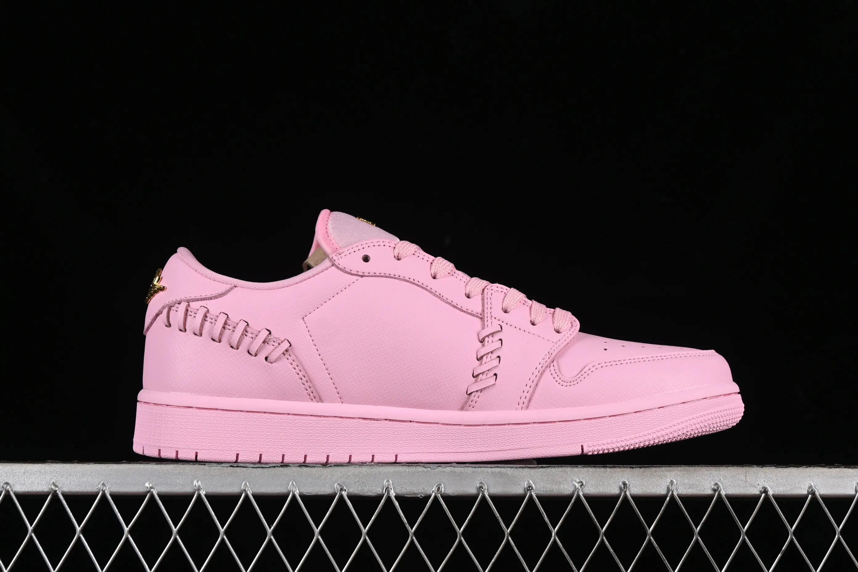 All categories Air Jordan Jordan series basketball shoes Air Jordan 1 Low Air Jordan 1 Low "Method of Make" AJ1 Joe 1 pink low-top cultural and leisure sports sneakers FN5032-600